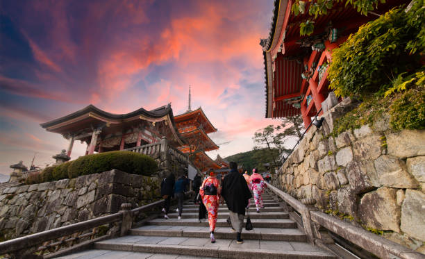 Manfaat Gunakan Agen Travel Saat Liburan ke Jepang